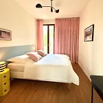 Atelier Noe Noir - Kunstvoll Wohnen - Wunderbares Fruehstueck Moeglich - Ruhig Und Nah Am Zentrum - *