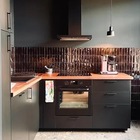 Atelier Noé Noir - Kunstvoll Wohnen - Wunderbares Frühstück Möglich - Ruhig Und Nah Am Zentrum - *