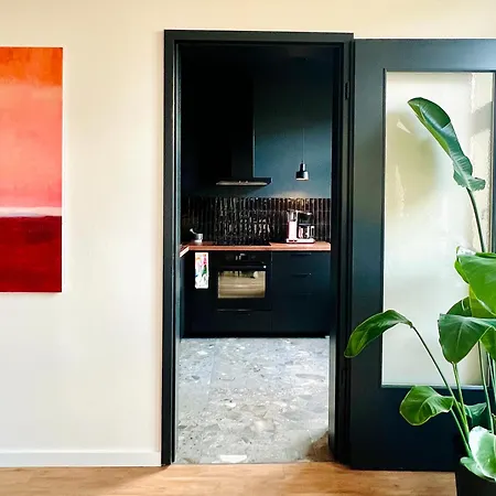 Apartamento Atelier Noé Noir - Kunstvoll Wohnen - Wunderbares Frühstück Möglich - Ruhig Und Nah Am Zentrum - *