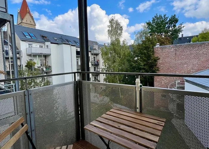 Apartment Atelier Noe Noir - Kunstvoll Wohnen - Wunderbares Fruehstueck Moeglich - Ruhig Und Nah Am Zentrum - Chemnitz