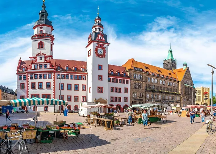 Atelier Noe Noir - Kunstvoll Wohnen - Wunderbares Fruehstueck Moeglich - Ruhig Und Nah Am Zentrum - Διαμέρισμα Κέμνιτς