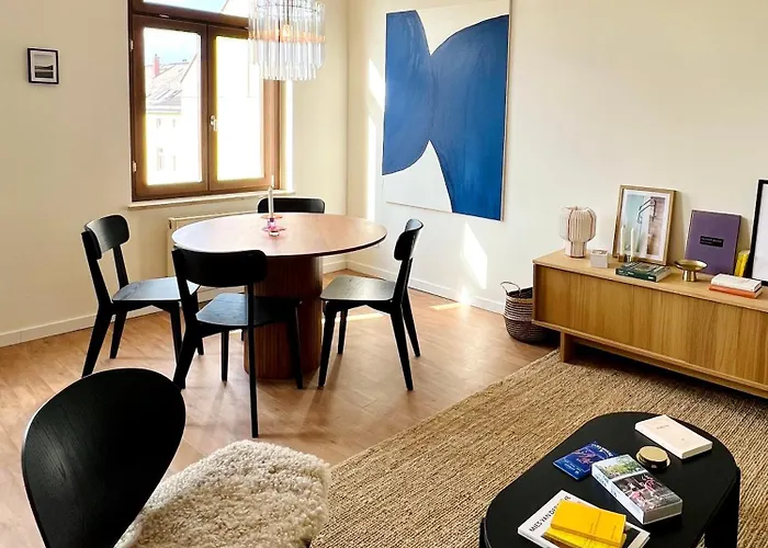 Atelier Noe Noir - Kunstvoll Wohnen - Wunderbares Fruehstueck Moeglich - Ruhig Und Nah Am Zentrum - Apartment